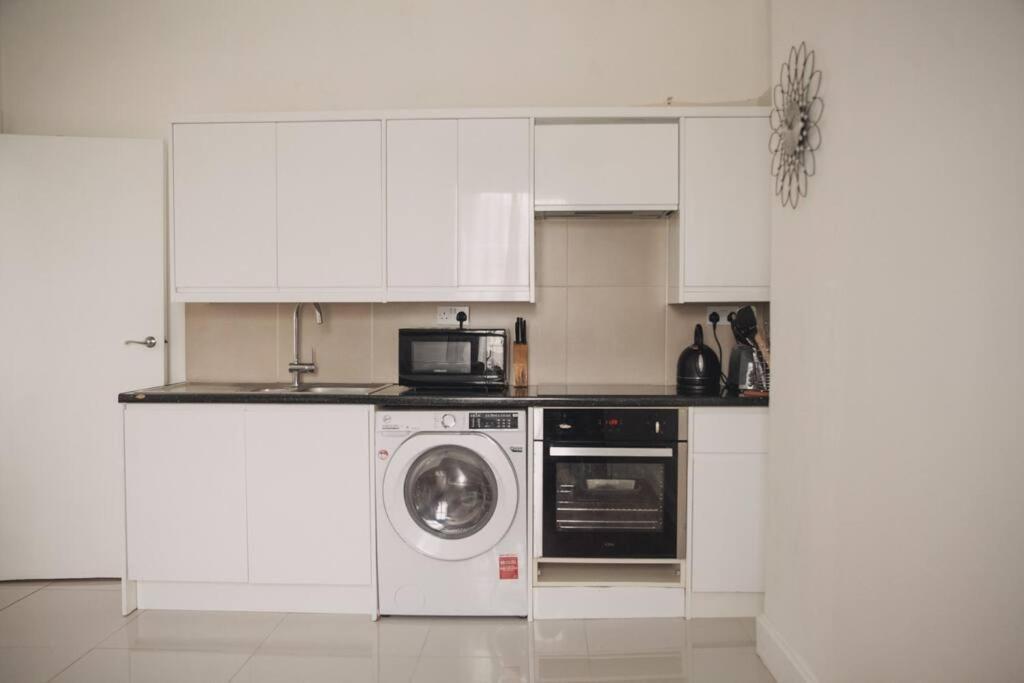 3 Bed Flat With Balcony Central Londres Extérieur photo