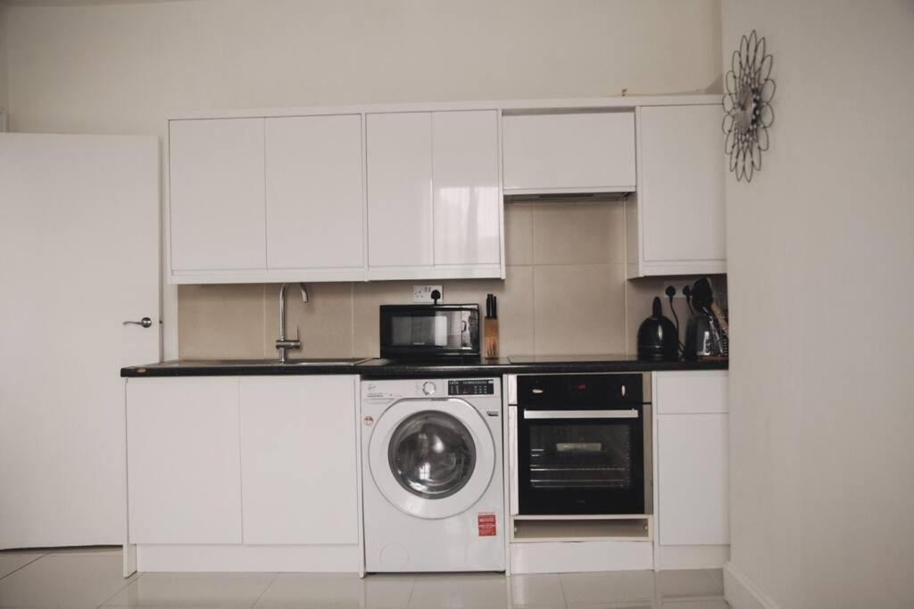 3 Bed Flat With Balcony Central Londres Extérieur photo