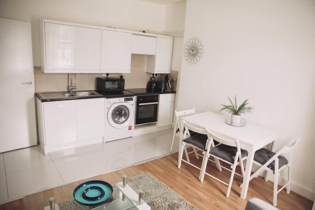 3 Bed Flat With Balcony Central Londres Extérieur photo